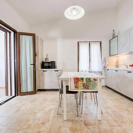 Nella Apartment *